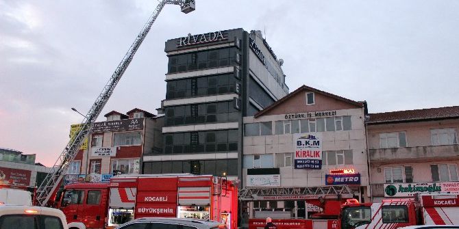 Otelde Çıkan Yangın Korkuttu