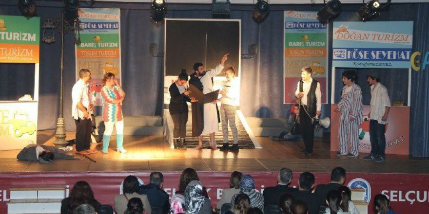 Selçuk Belediyesinden Doya Doya Tiyatro