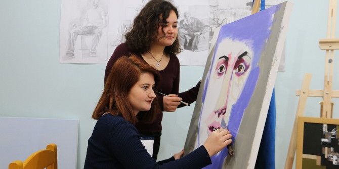 Bu Defa Mutlu Patiler İçin Çizecekler