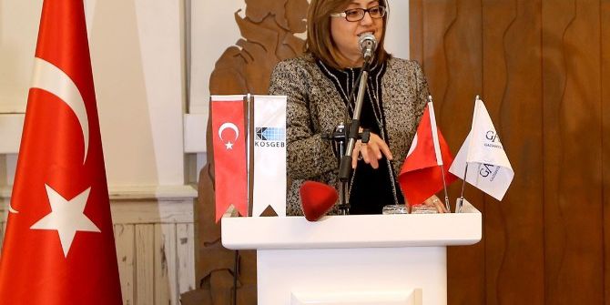 Genç Girişimciler Sertifikalarını Bakan Özlü’den Aldı