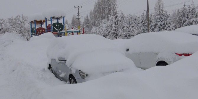 Bitlis’te 342 Köy Yolu Ulaşıma Kapandı
