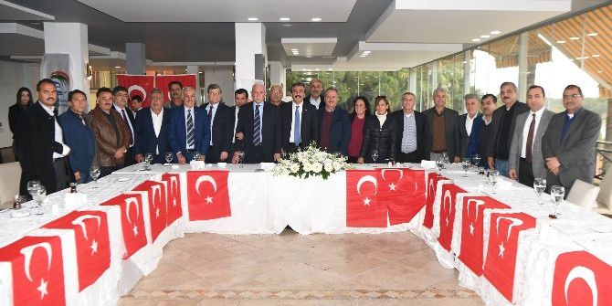 Başkan Çetin: "El Ele Vermek, Dünyaya Haykırmak İçin Neyi Bekliyoruz?"