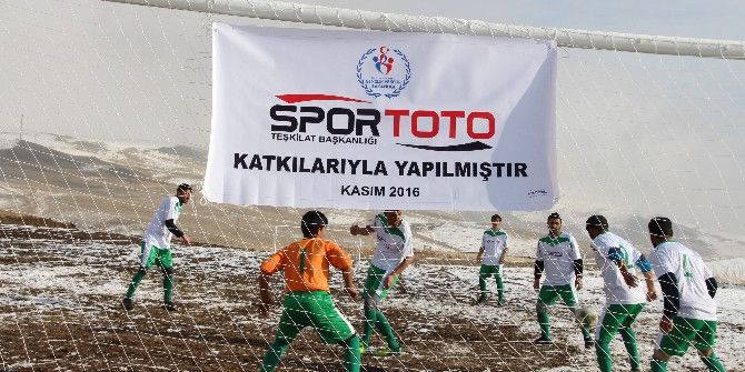 Varto’da Futbol Sahası Açılışı