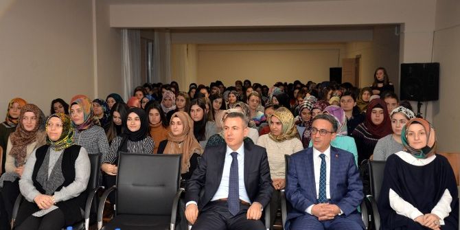 Bilecik Valisi Elban Üniversite Öğrencileriyle Buluştu