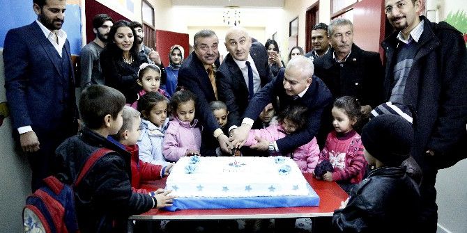 Üniversite Öğrencilerinden Miniklerin Yüzünü Güldüren Proje