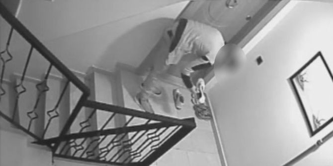 Çaldığı Ayakkabıların Yerine Kendi Ayakkabılarını Bıraktı