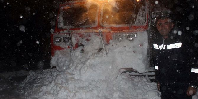 Vedaş Ekipleri Ölümden Döndü