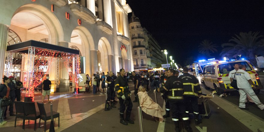 Fransa’da Bastille GünündeTerör: 84 Ölü