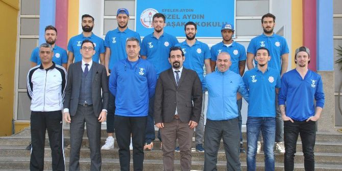 Başak Koleji, Efespor’u Ağırladı
