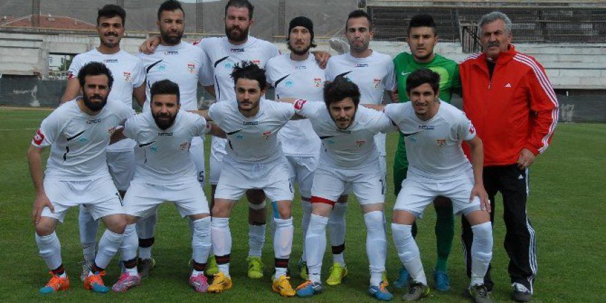 Aksaray Belediyespor Sahaya İniyor