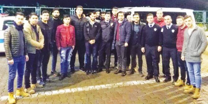 Ak Parti Dalaman Gençlik Kolları’ndan Polise Destek