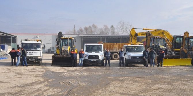 İnegöl Belediyesi Karla Mücadeleye Hazır