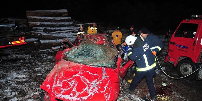 Bir Gün Önce Aldıkları Otomobilde Can Veren 3 Genç Gözyaşlarıyla Uğurlandı