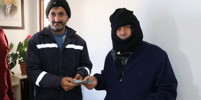 Temizlik İşçisinden Örnek Davranış