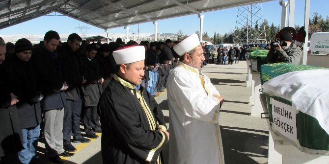 Melih Gökçek’in Halası Gaziantep’te Toprağa Verildi