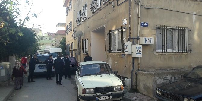 Azeri Kadın Arkadaşına ’İntihar Ediyorum’ Dedikten Sonra Kendini Astı