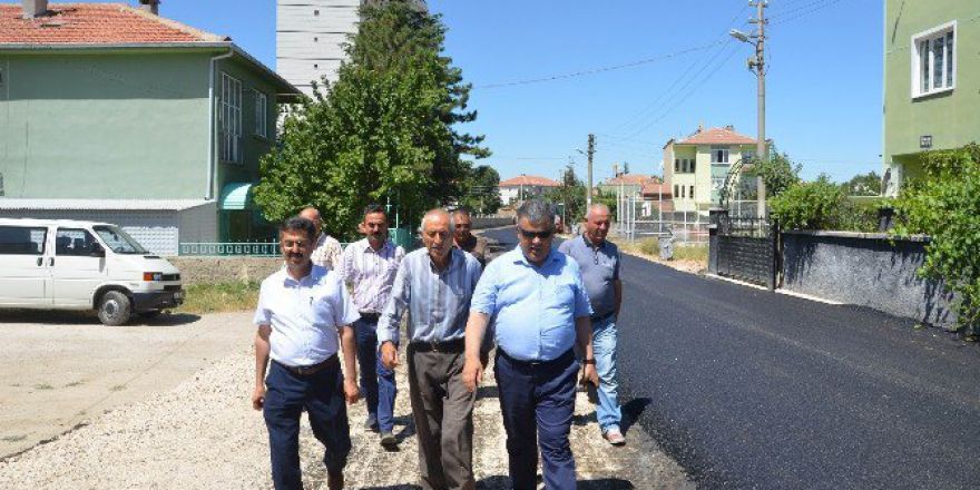 Başkan Özgüven, Asfalt Çalışmalarını Yerinde İnceledi