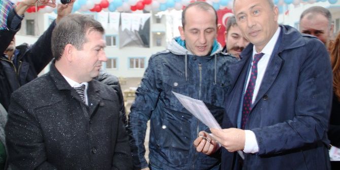 Gökçeada Belediyesi Sosyal Konutlarının Ve Çevre Düzenlemesi İşi Tamamlandı