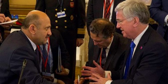 Milli Savunma Bakanı Işık, İngiltere’deki Deaş Toplantısına Katıldı