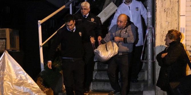 Kadın Saldırganın Vurduğu Ünlü Yazarın Cenazesi Adli Tıp Kurumuna Kaldırıldı