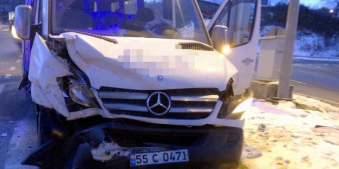 Samsun’da Öğrenci Servisi Kaza Yaptı: 7 Yaralı