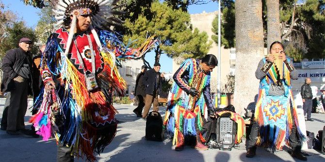 Söke’de Kızılderili Dansı