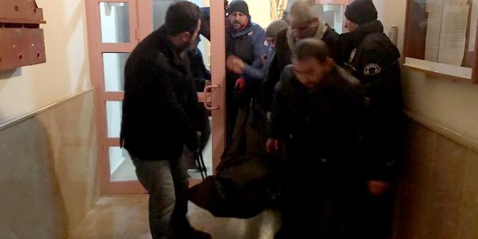 Cesedi Kalorifer Borusuna Asılı Halde Bulundu