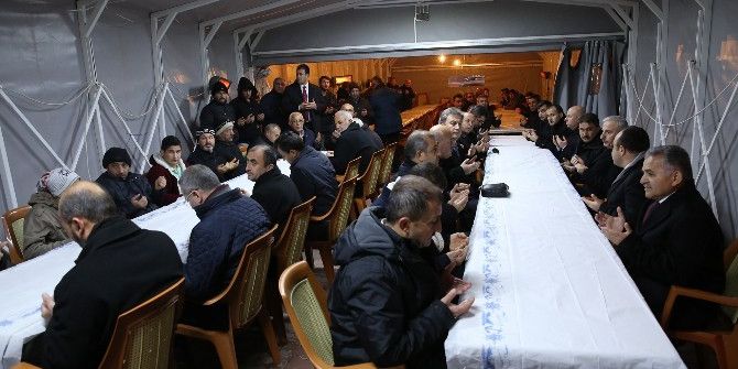 Bünyan Belediyesi Sokak Ve Yaban Hayvanlarını Unutmuyor