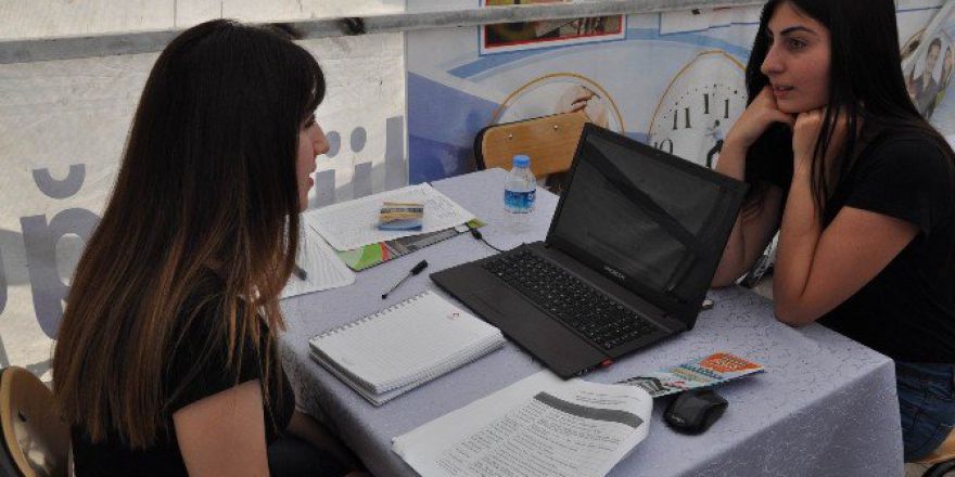 Sivas’ta Tercih Yapacak Öğrencilere Ücretsiz Danışmanlık Hizmeti