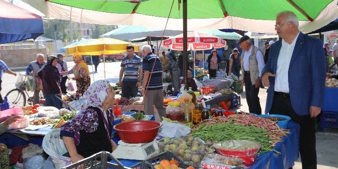 Torbalı’da Organik Pazarın İhalesi Yapıldı