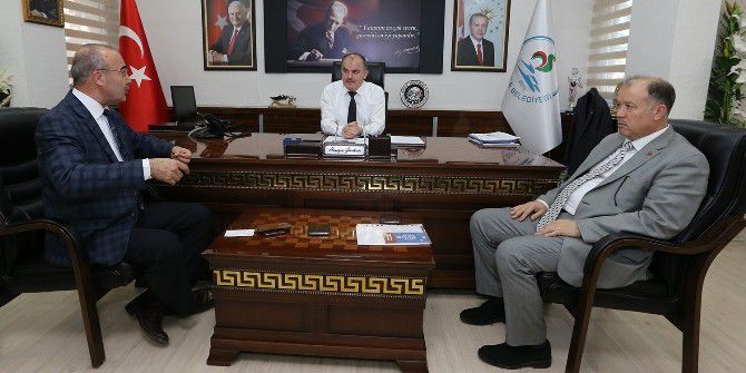 Başkan Gürlesin Eğitimcieri Ağırladı