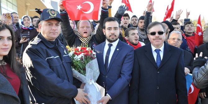 Uşak Üniversitesi Şehitler Anısına Yürüdü