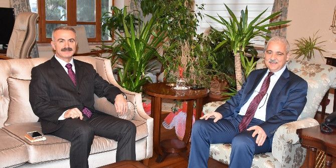 Yunusemre Kaymakamı Görevine Başladı