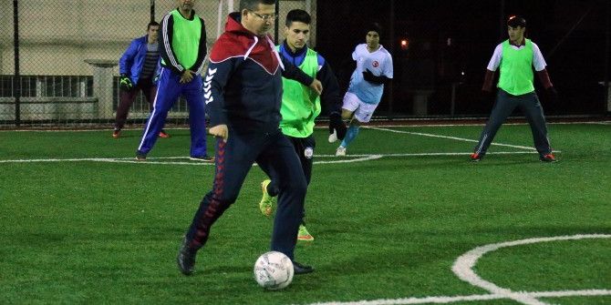 Eğitime Destek Maçında Kazanan ‘Dostluk’ Oldu