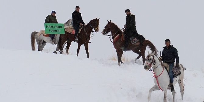 Atlı Hafızlar, 484’üncü ’Binbir Hatim’ Duasını Başlattı