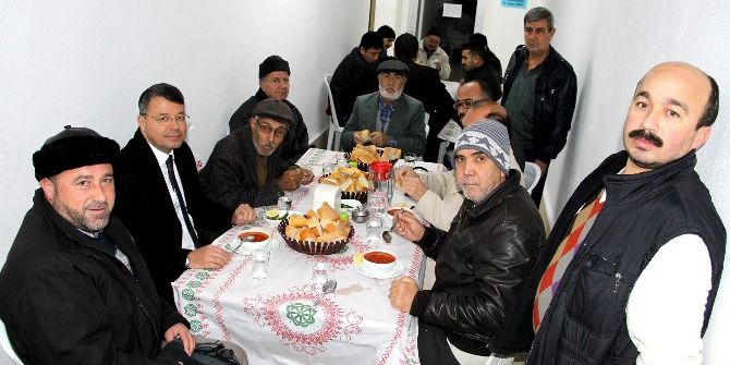 Cami Cemaatine Çorba İkramı