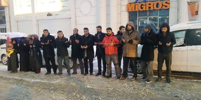 Eğitim-bir-sen Sınıra Gidiyor