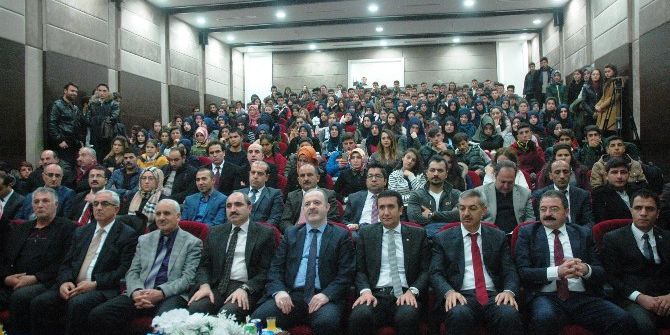 Tuşba’da ‘Liseler Arası Münazara’ Yarışması