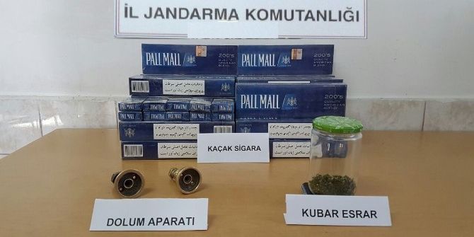 Akaryakıt İstasyonunda Esrar Ve Kaçak Sigara Operasyonu