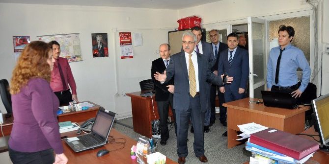 Vali Güvençer İl Halk Sağlığı Müdürlüğü’nde