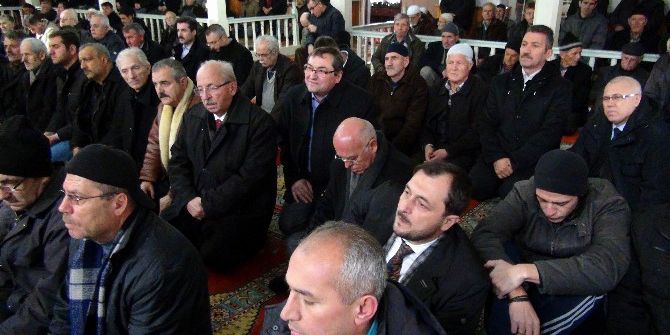 Ak Parti Ve Chp’li Başkanlar Şehitler İçin Beraber Dua Okudu