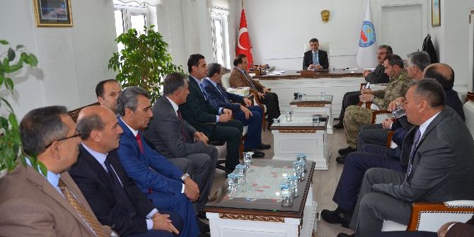 Tatvan Kaymakamı Özkan Göreve Başladı