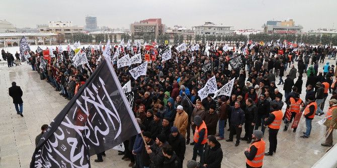 Abd Büyükelçiliğine Yürümek İsteyen Grup İle Polis Arasında Gerginlik