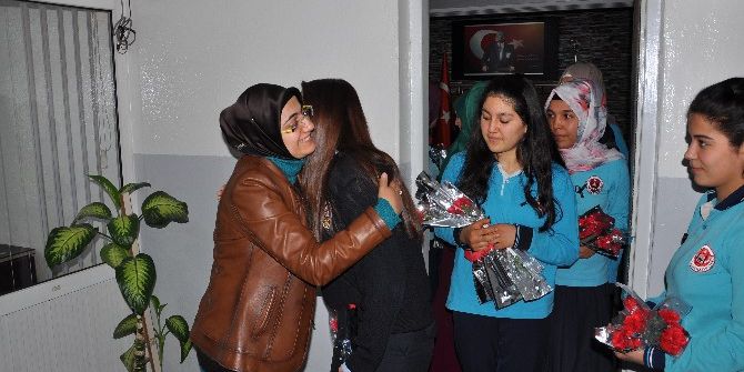 İslahiye’de Öğrencilerden Emniyet Müdürlüğüne Taziye Ziyareti