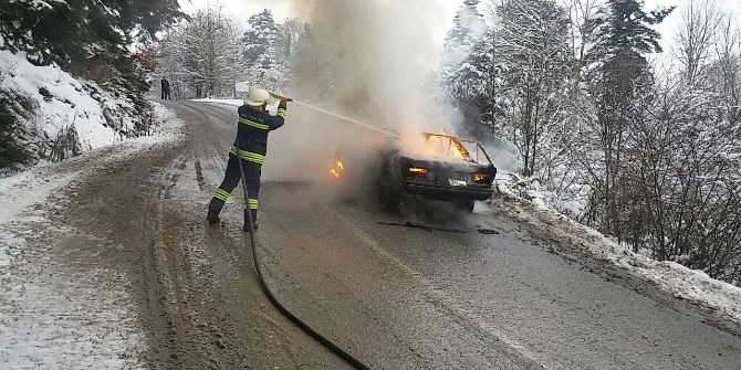 Lpg’si Patlayan Otomobil Alev Alev Yandı