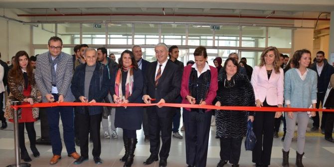 Resmin Şiiri Adlı Sergi Ve Konferans