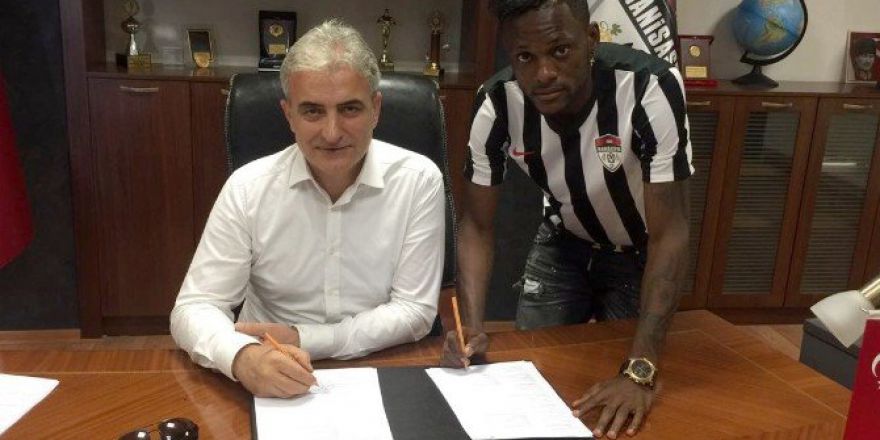 Manisaspor’da Bakaki 3 Yıllık Sözleşme İmzaladı