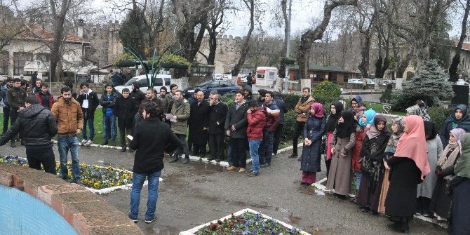 Sinop’ta İlahiyat Öğrencilerinden Halep Protestosu