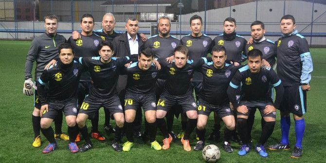 Adana’da ’Polisimin Yanındayım’ Kampanyası Altında Dostluk Maçı