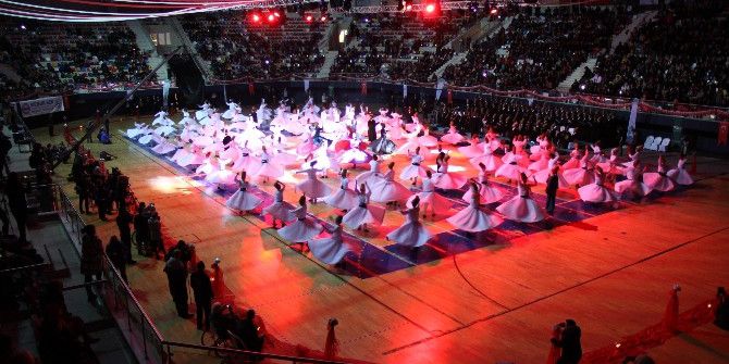 100 Semazenli Şeb-i Arus İzmitliler’i Büyüledi